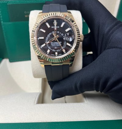Rolex Sky-dweller Yellow Gold 42mm Black Dial Oysterflex 326238