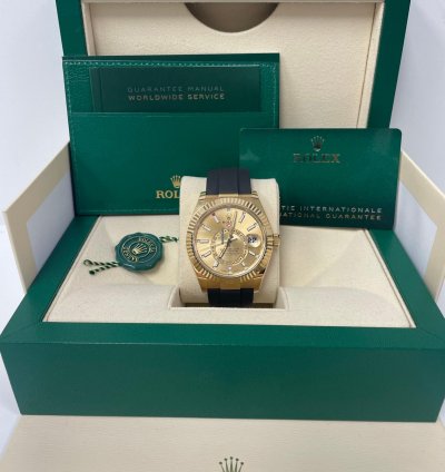 Rolex Sky-dweller Yellow Gold 42mm Champagne Dial Oysterflex 326238