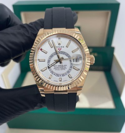 Rolex Sky-dweller Yellow Gold 42mm White Dial Oysterflex 326238