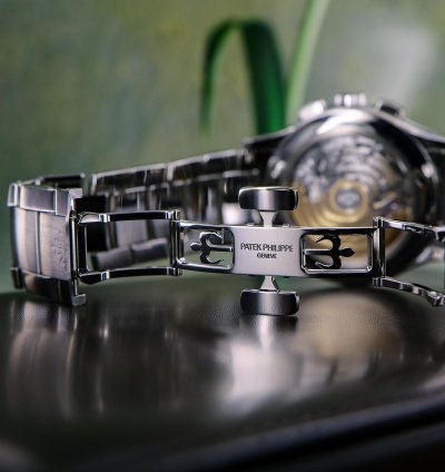 Patek Philippe Annual Calendar Chronograph Flyback Chronograph Annual Calendar Ref 5905 1a Olive Green Dial Full Set 2024