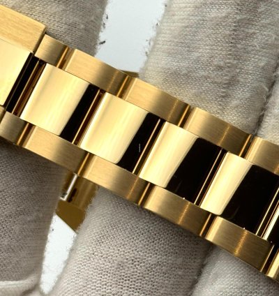 Rolex Sky-dweller Yellow Gold Champagne Dial Oyster Bracelet 336938 Unworn 2024