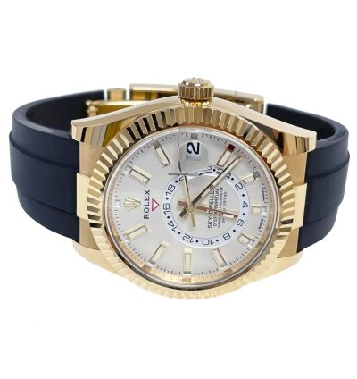 Rolex Sky-dweller Yellow Gold Sky-dweller - White Index Dial - Oysterflex Bracelet