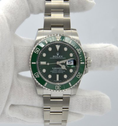 Rolex Submariner Date 116610lv Hulk Green Dial new Style Green Warranty Card