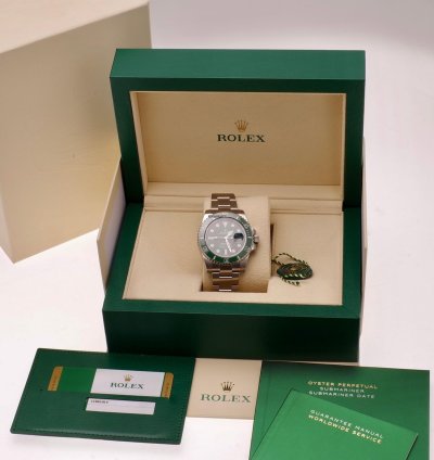 Rolex Submariner Date 116610lv Hulk New Unworn 2109