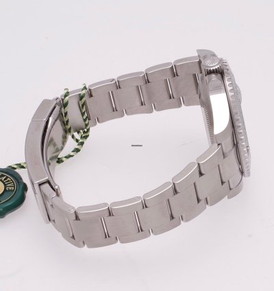 Rolex Submariner Date 116610lv Hulk New Unworn 2109