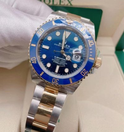 Rolex Submariner Date 126613lb 41mm Date Steel Yellow Gold Two Tone Blue Bezel Blue Dial 2022