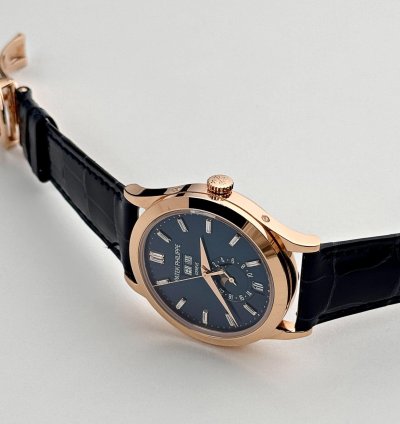 Patek Philippe Annual Calendar Complications 5396r-015 Annual Calendar Rose Gold Blue Dial 2019
