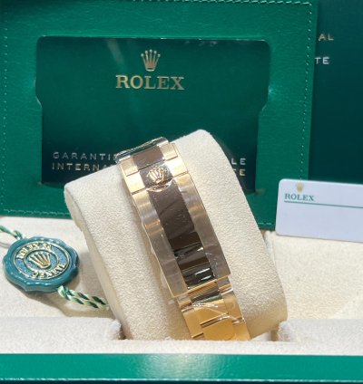 Rolex Submariner Date 126618lb Submariner Date 41mm Yellow Gold Blue Dial Oyster