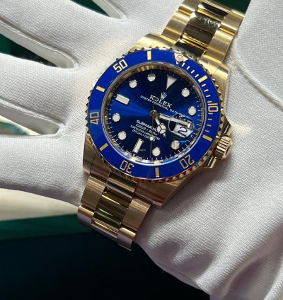Rolex Submariner Date 126618lb Submariner Date 41mm Yellow Gold Blue Dial Oyster
