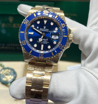 Rolex Submariner Date 126618lb Submariner Date 41mm Yellow Gold Blue Dial Oyster