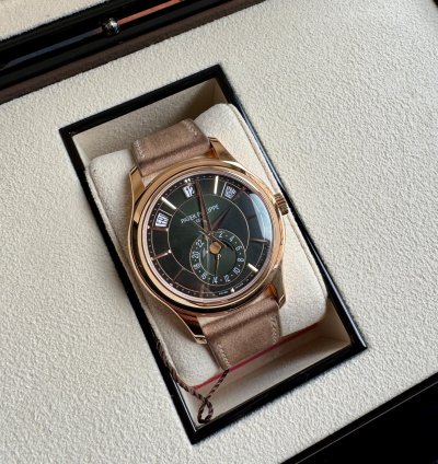 Patek Philippe Annual Calendar Full Set - Deutsche Auslieferung - Neues Armband