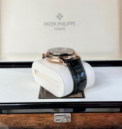 Patek Philippe Annual Calendar Green Dial 2022 5205r-011 Olive
