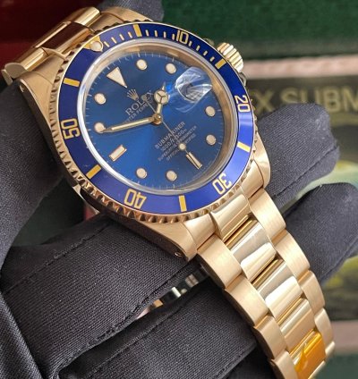 Rolex Submariner Date 16618 Series Full Collectors Set Nos