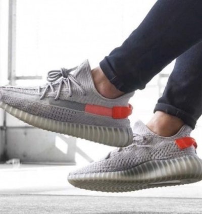 Adidas Yeezy 350 V2 Tail Light Sneakers Semi Ua