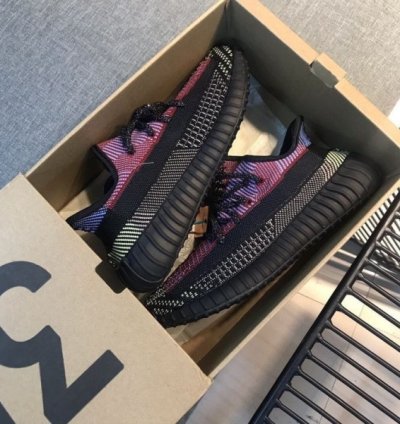 Adidas Yeezy 350 V2 Yecheil Sneakers Semi Ua