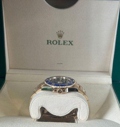 Rolex Submariner Date 18k Yellow Gold - Submariner Date - 2022 - 126618lb