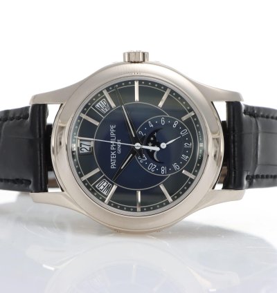 Patek Philippe Annual Calendar Ref 5205g-013 Moonphase Like New Full Set Year 2021
