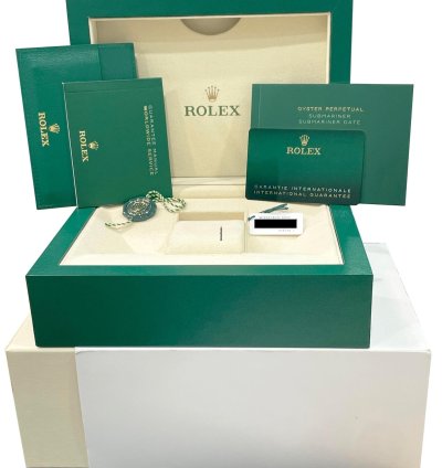 Rolex Submariner Date 2022 New Papers Rolex Submariner Date 41mm 18k Gold Black Watch 126618 Ln Box