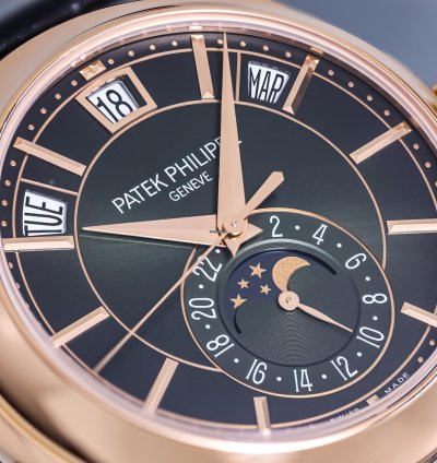 Patek Philippe Annual Calendar Ref 5205r-011 Rose Gold Green Dial Box Papers Bj-2022