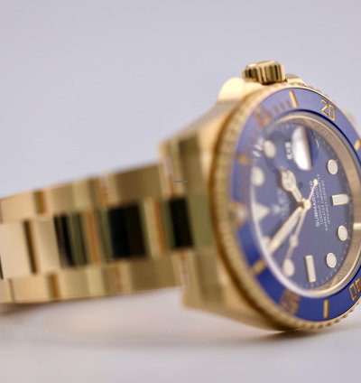 Rolex Submariner Date 2023 Submariner Date Yellow Gold Blue Dial 126618lb