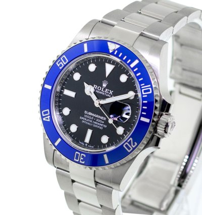Rolex Submariner Date 40mm White Gold Black Dial Blue Bezel 126619