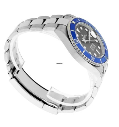 Rolex Submariner Date 40mm White Gold Black Dial Blue Bezel 126619