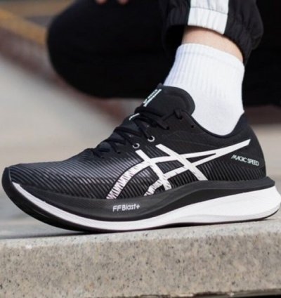 Asic S Magic Speed 3 Wide Running Shoes