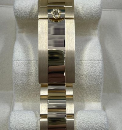 Rolex Submariner Date 41mm 126618lb 18k Yellow Gold Blue