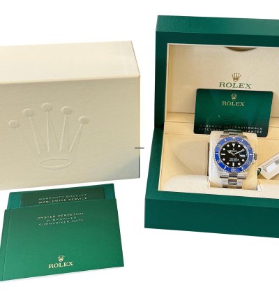 Rolex Submariner Date 41mm 18k White Gold Unworn Box Card