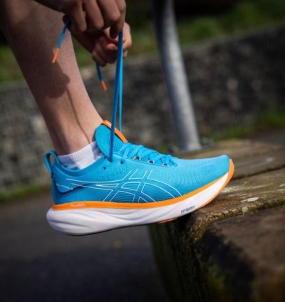 Asics Gel Nimbus 25 Blue Sneakers