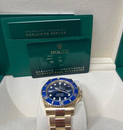 Rolex Submariner Date 41mm Yellow Gold Date Blue Bezel Blue Dial 126618lb