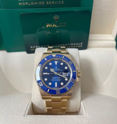 Rolex Submariner Date 41mm Yellow Gold Date Blue Bezel Blue Dial 126618lb