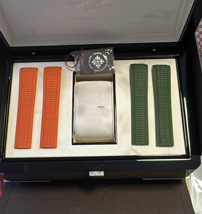 Patek Philippe Aquanaut 2009 Jumbo Aquanaut 5167a-001 With Pp Service Extra Tropic Straps