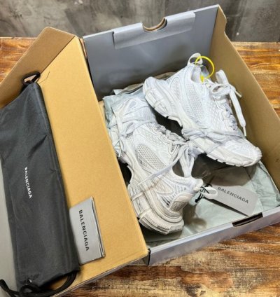 Balenciag A 3xl White Sneakers