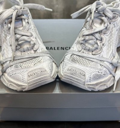 Balenciag A 3xl White Sneakers