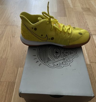 Spongebob Kyrie 5