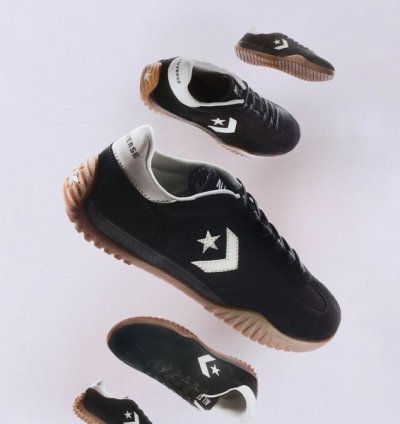 Convers E Run Star Trainer Black Sneakers