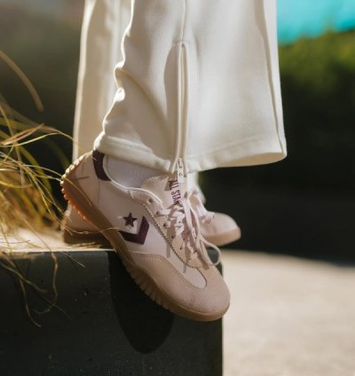 Convers E Run Star Trainer Blush Hush Orchid Sneakers