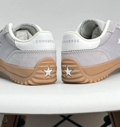 Convers E Run Star Trainer Ghost Town Sneakers