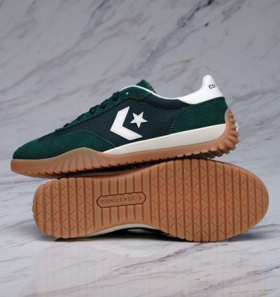 Convers E Run Star Trainer Green Sneakers
