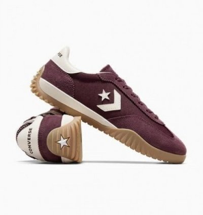 Convers E Run Star Trainer Maroon Sneakers