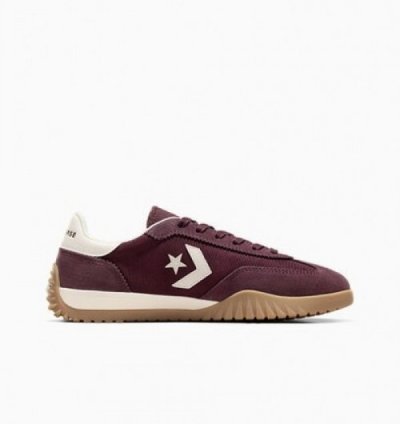 Convers E Run Star Trainer Maroon Sneakers