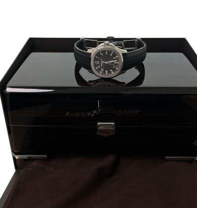Patek Philippe Aquanaut 40mm Black Dial Rubber Steel Strap Watch 5167 1a-001