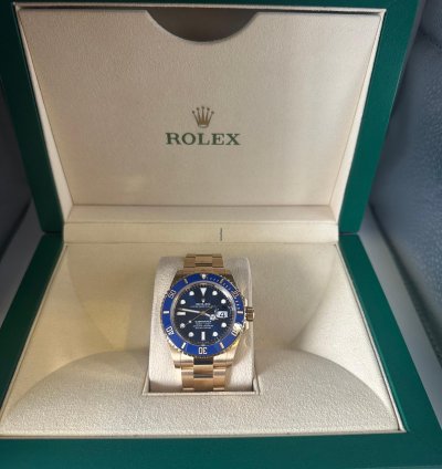 Rolex Submariner Date Bluesy 18ct Gold 2022