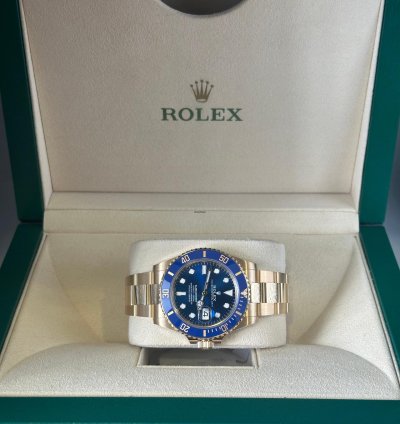 Rolex Submariner Date Bluesy 18ct Gold 2022