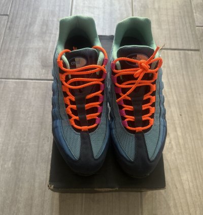 Nike Air Max 95 Coral Studios