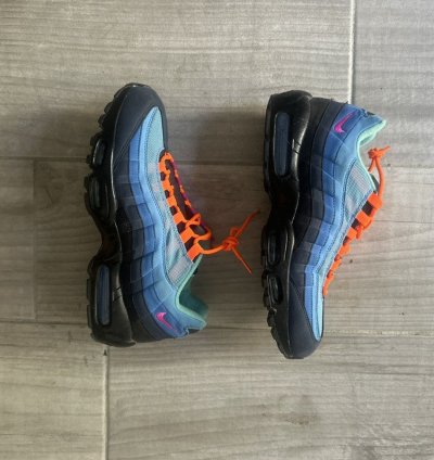 Nike Air Max 95 Coral Studios