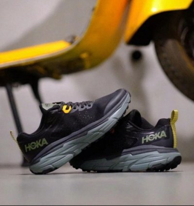 Hok A Challenger Atr 6 Black Sneakers