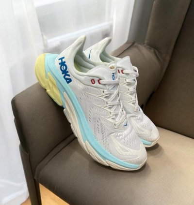 Hok A Men S Clifton Edge Running Shoes