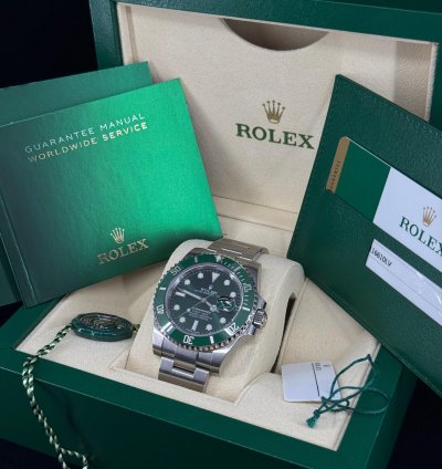 Rolex Submariner Date Full Stickersbut Back Case And White Tag